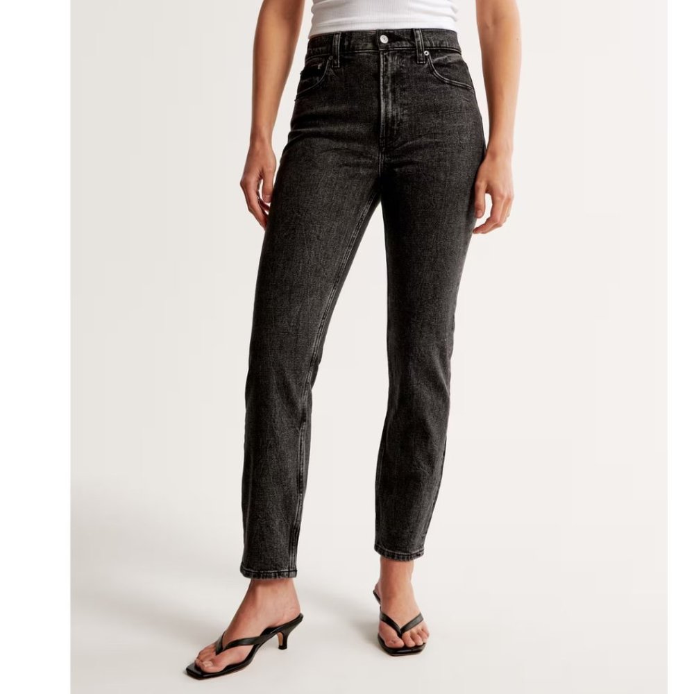 Abercrombie & Fitch 80's Mom High Rise Jeans